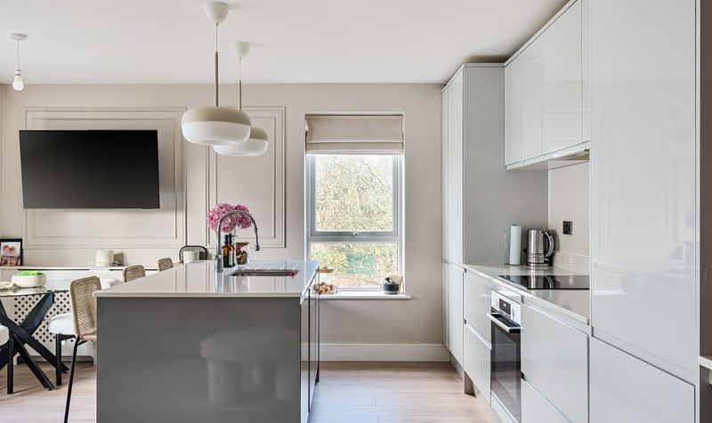 Ruxley Lane, Epsom, KT19