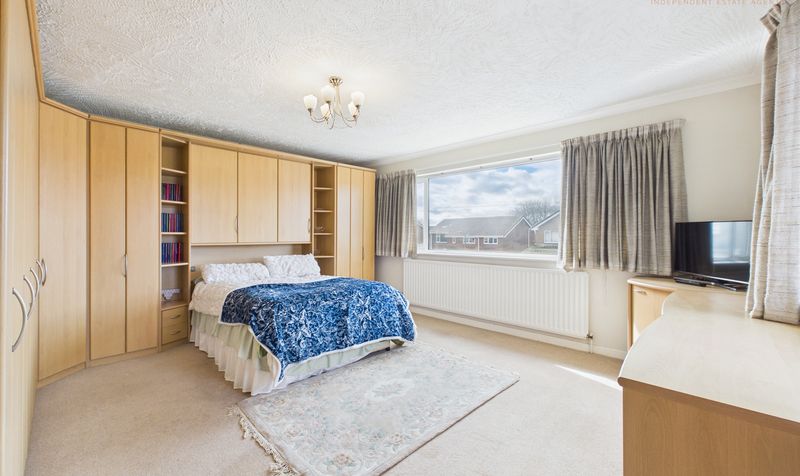 Darlington Crescent, Saughall, CH1