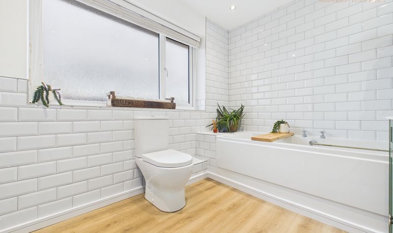 Meadowfield Road, Westminster Park, CH4