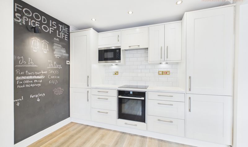 Meadowfield Road, Westminster Park, CH4