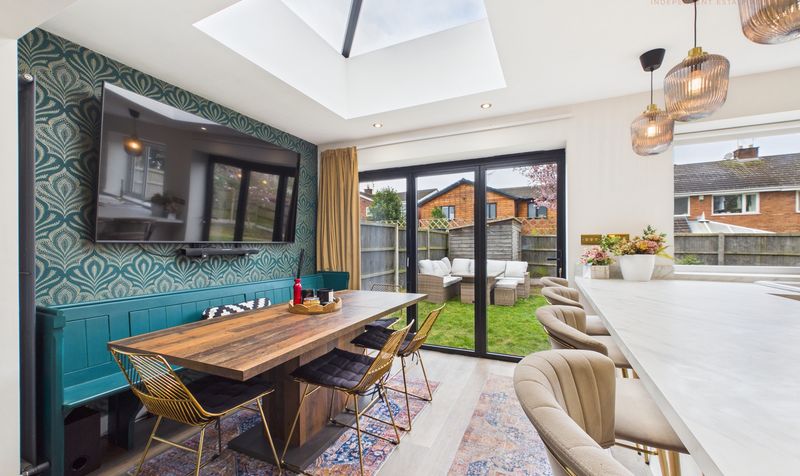 Meadowfield Road, Westminster Park, CH4