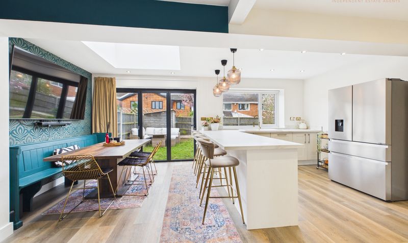 Meadowfield Road, Westminster Park, CH4