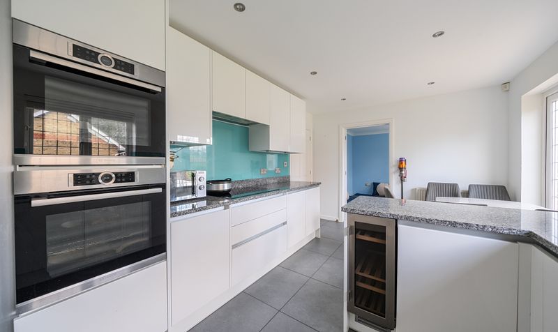 Lady Harewood Way, Epsom, KT19