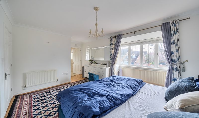 Lady Harewood Way, Epsom, KT19