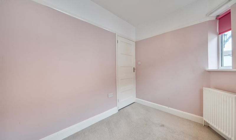 Eastdean Avenue, Epsom, KT18