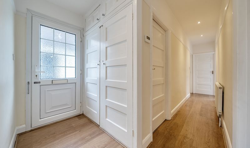Eastdean Avenue, Epsom, KT18