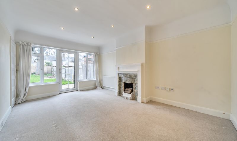 Eastdean Avenue, Epsom, KT18