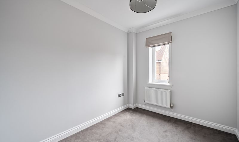 Mulberry Way, Ashtead, KT21