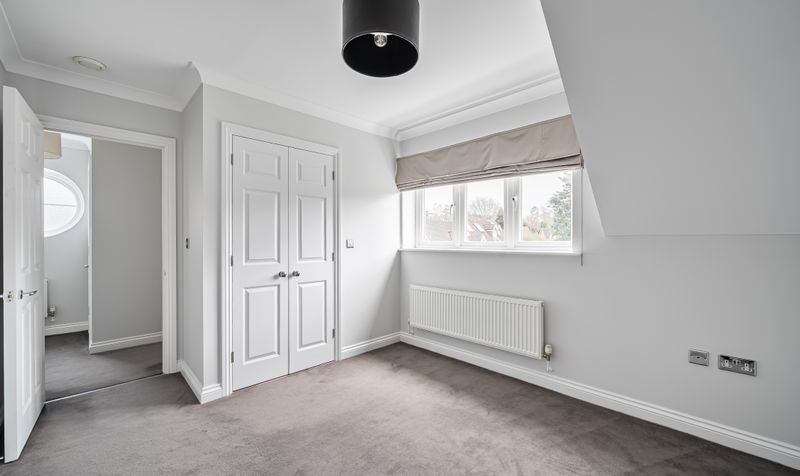 Mulberry Way, Ashtead, KT21