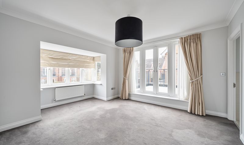 Mulberry Way, Ashtead, KT21