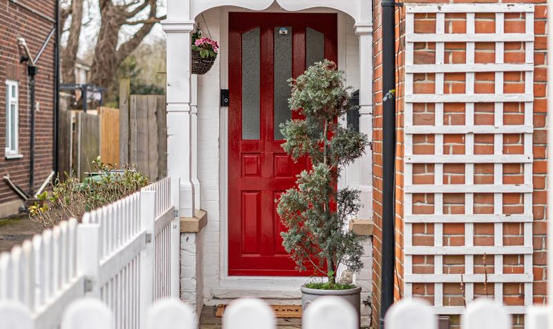 Caenwood Road, Ashtead, KT21