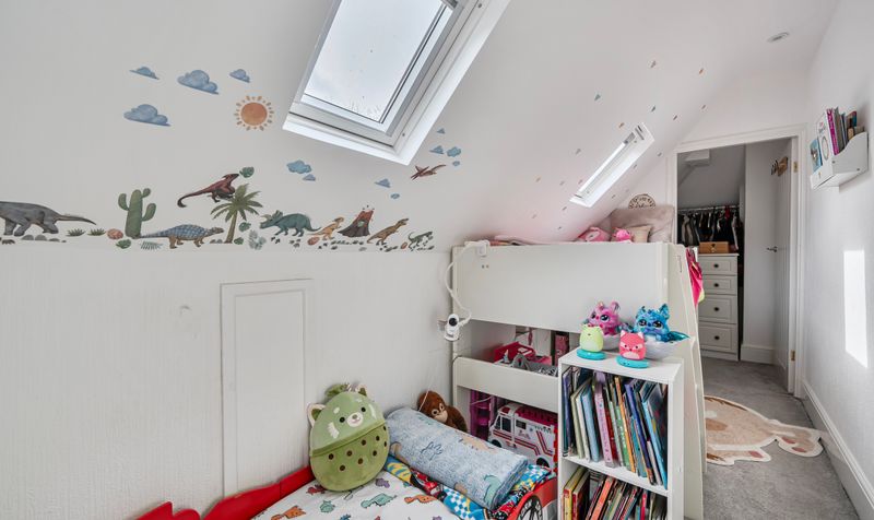 Caenwood Road, Ashtead, KT21