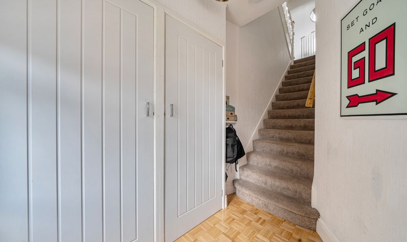 Caenwood Road, Ashtead, KT21