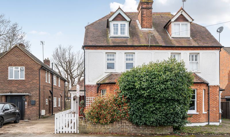 Caenwood Road, Ashtead, KT21