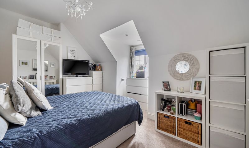 Caenwood Road, Ashtead, KT21