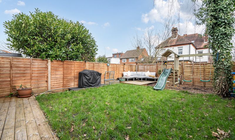 Caenwood Road, Ashtead, KT21