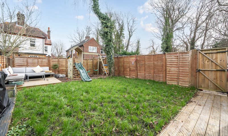 Caenwood Road, Ashtead, KT21