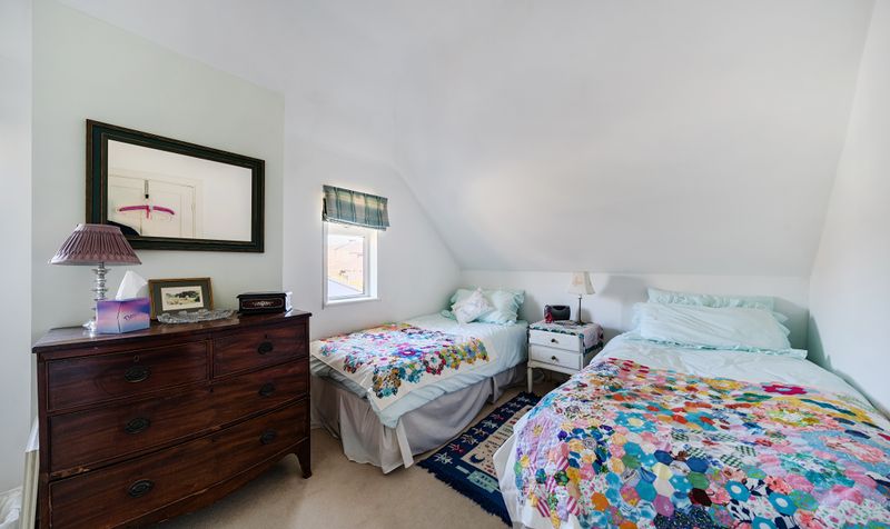 Greville Park Road, Ashtead, KT21