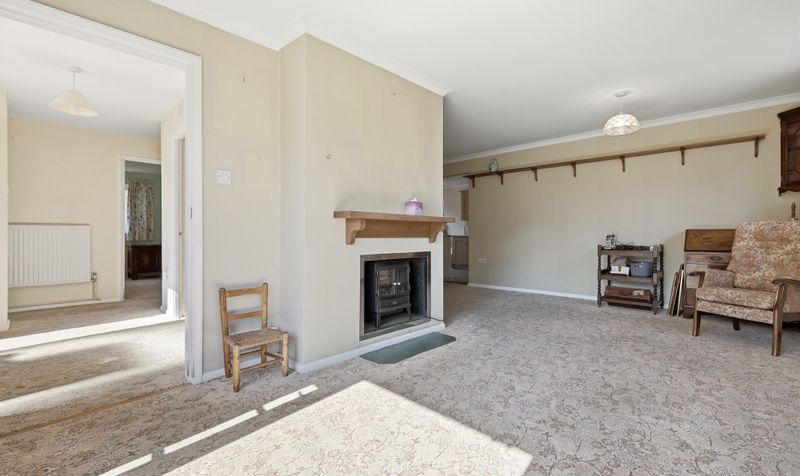 3 Bedroom Bungalow For Sale &ndash; Lavender Way, Hitchin, SG5 3