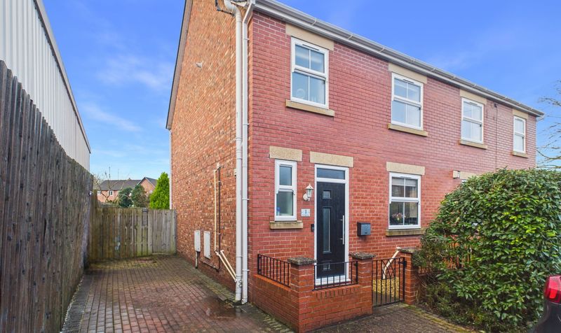 Vicars Cross Road, Vicars Cross, CH3