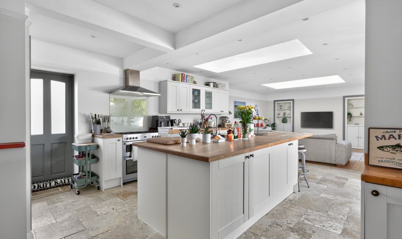 Reigate Road, Epsom, KT17