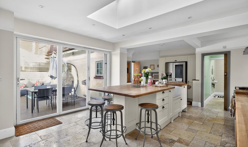 Reigate Road, Epsom, KT17
