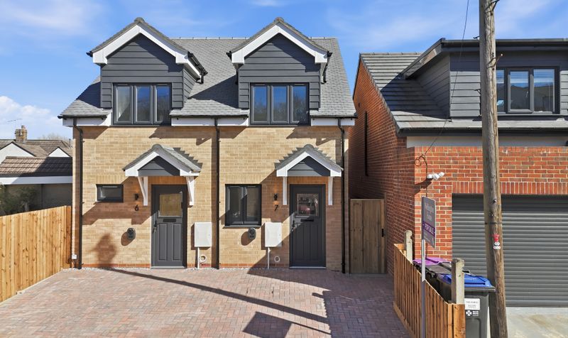 1 Bedroom House For Sale &ndash; Cooks Way, Hitchin, SG4