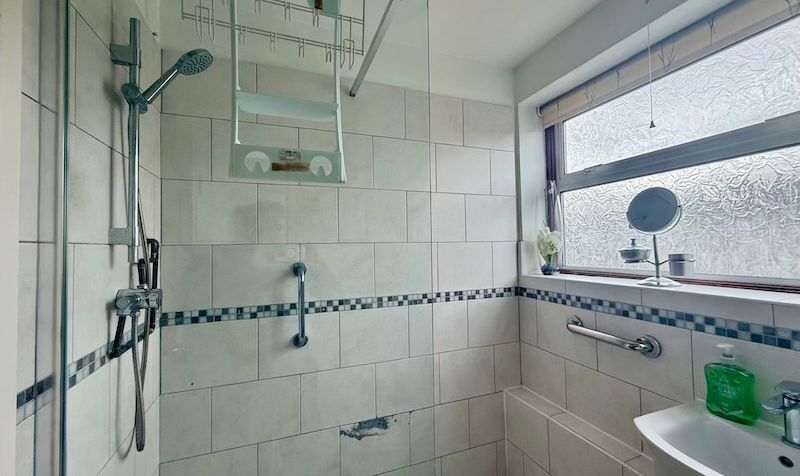 Hartford Road, Epsom, KT19