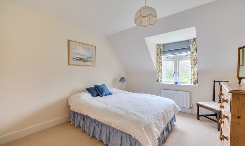 Gwennap Place, Ashtead, KT21