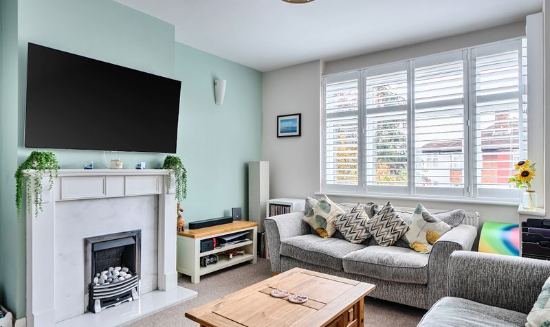 The Crescent, Epsom, KT18