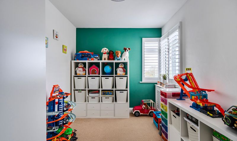 The Crescent, Epsom, KT18