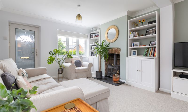 2 Bedroom Cottage For Sale &ndash; Church Street, Langford, SG18 3