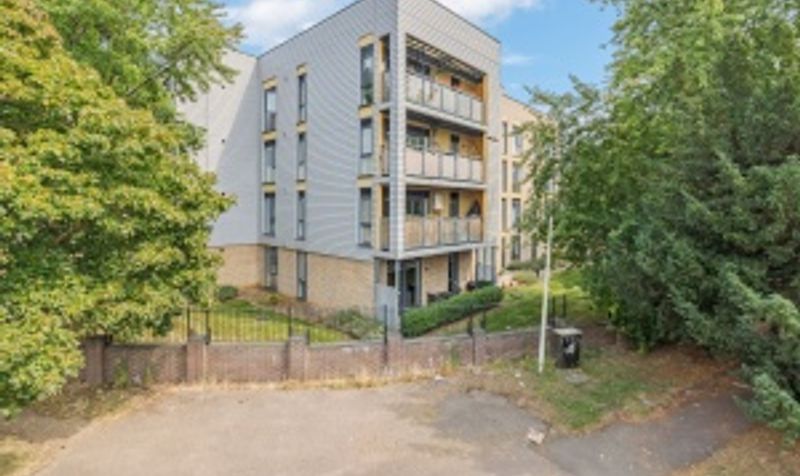 2 Bedroom Apartment For Sale &ndash; Allwoods Place, Hitchin, SG4