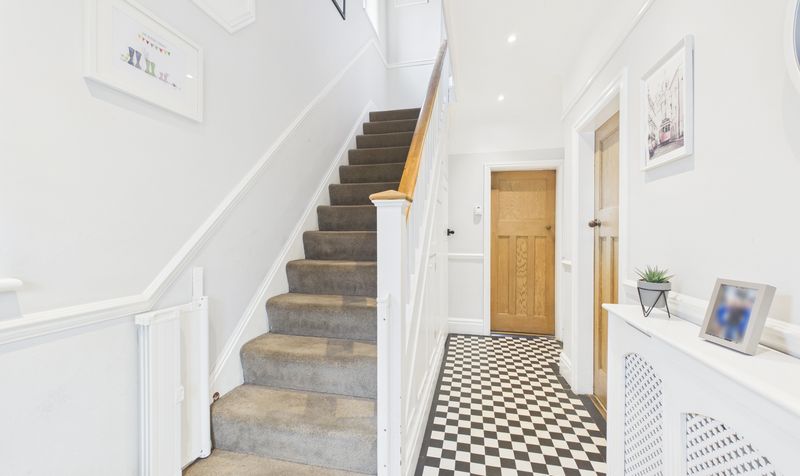 Maytree Avenue, Vicars Cross, CH3
