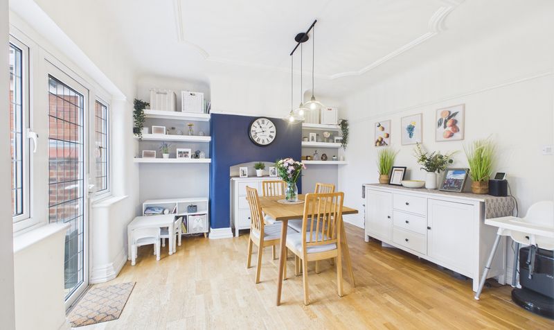 Maytree Avenue, Vicars Cross, CH3