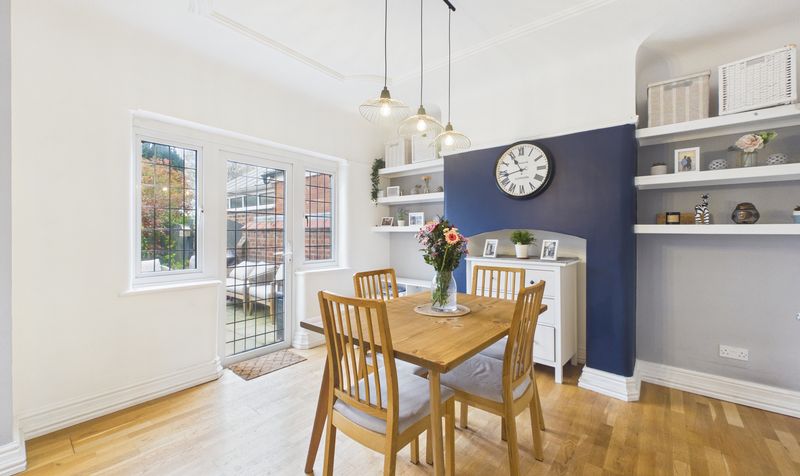 Maytree Avenue, Vicars Cross, CH3