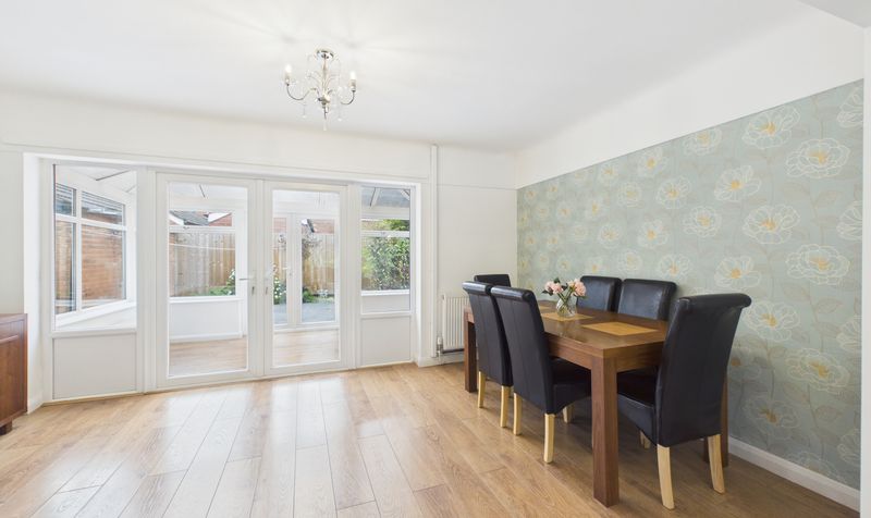 Pearl Lane, Vicars Cross, CH3