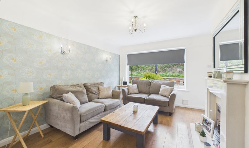 Pearl Lane, Vicars Cross, CH3