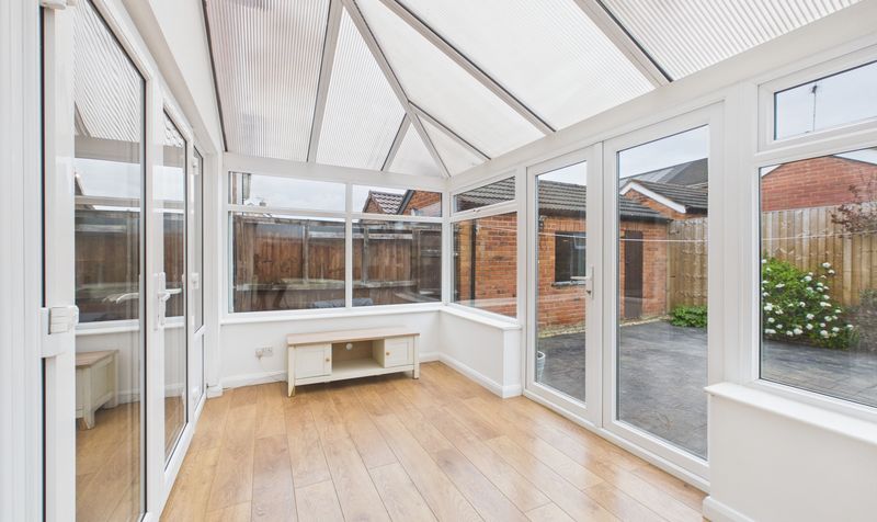 Pearl Lane, Vicars Cross, CH3