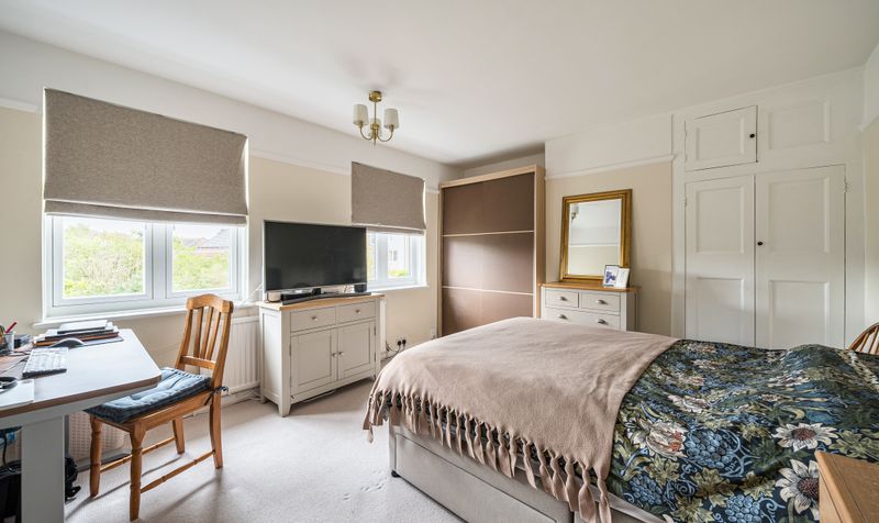 Kingston Avenue, Leatherhead, KT22