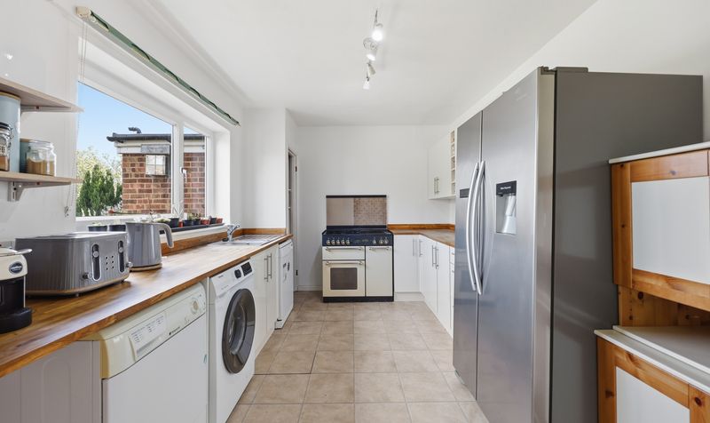 3 Bedroom House For Sale &ndash; Stevenage Road, Little Wymondley, SG4 3