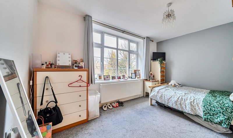 College Road, Epsom, KT17
