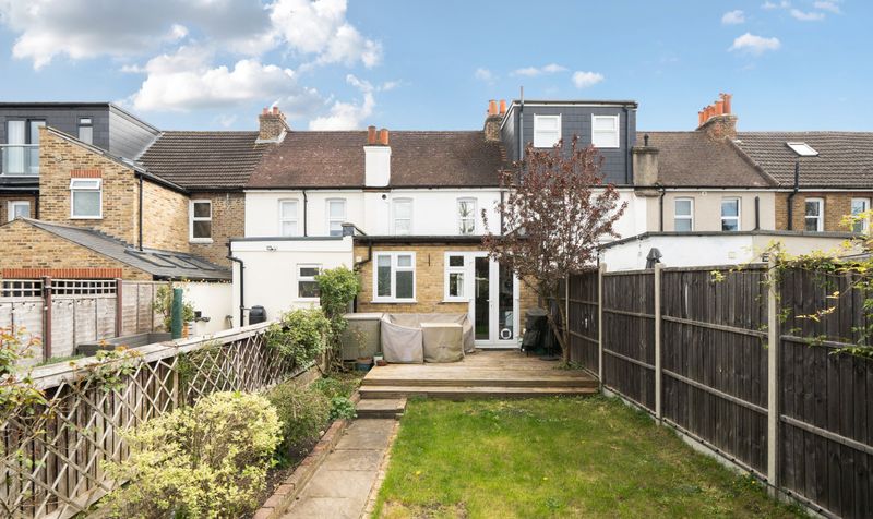 Heatherside Road, Epsom, KT19