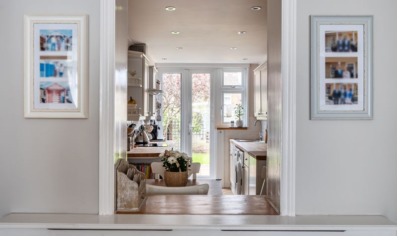 Heatherside Road, Epsom, KT19