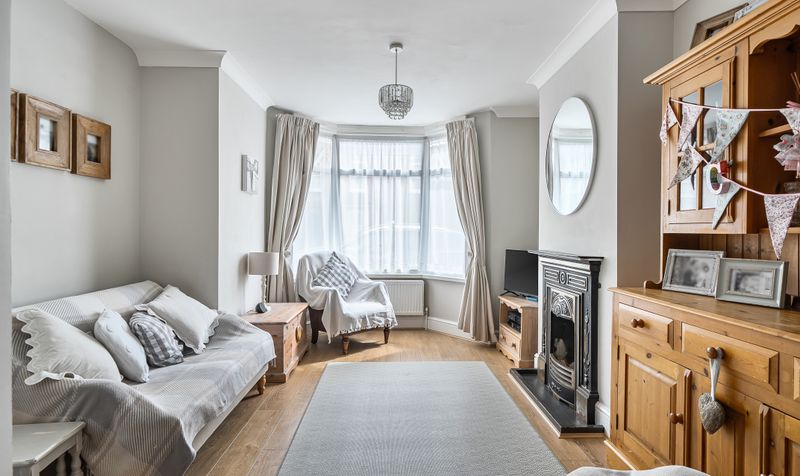 Heatherside Road, Epsom, KT19