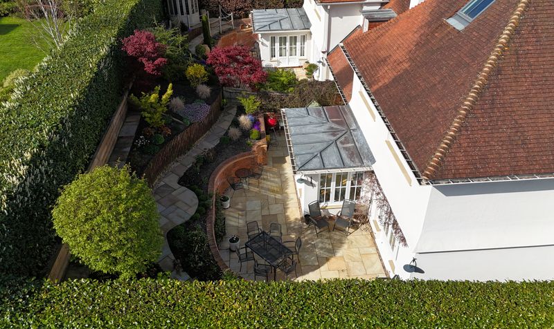 Calvert Gardens, Dorking, RH4