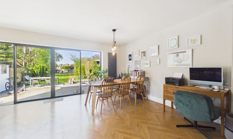 Brook Lane, Newton, CH2