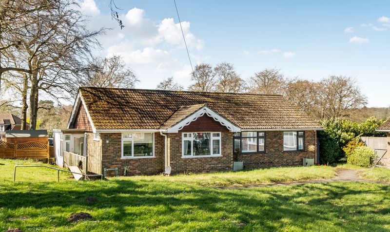 Broome Close, Headley, KT18