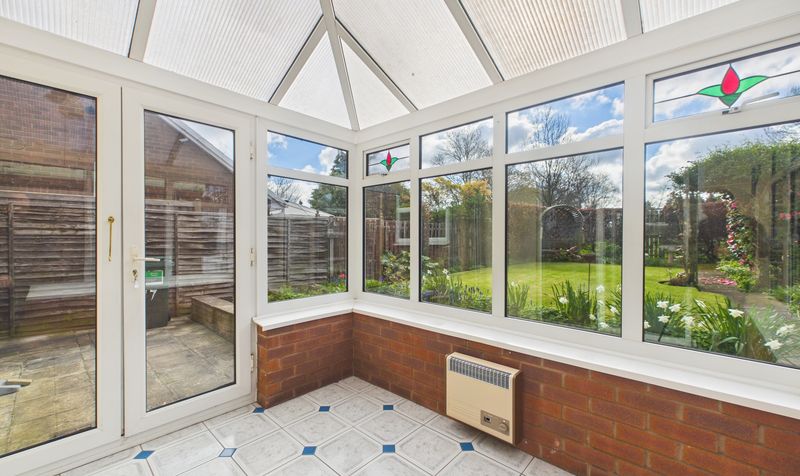 Shepherds Lane, Newton, CH2