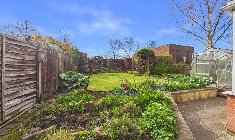 Shepherds Lane, Newton, CH2